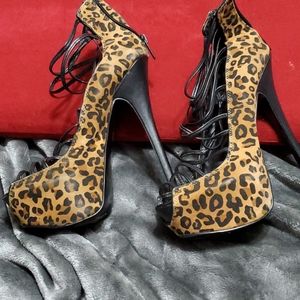 Ladies Cheetah Print Heels